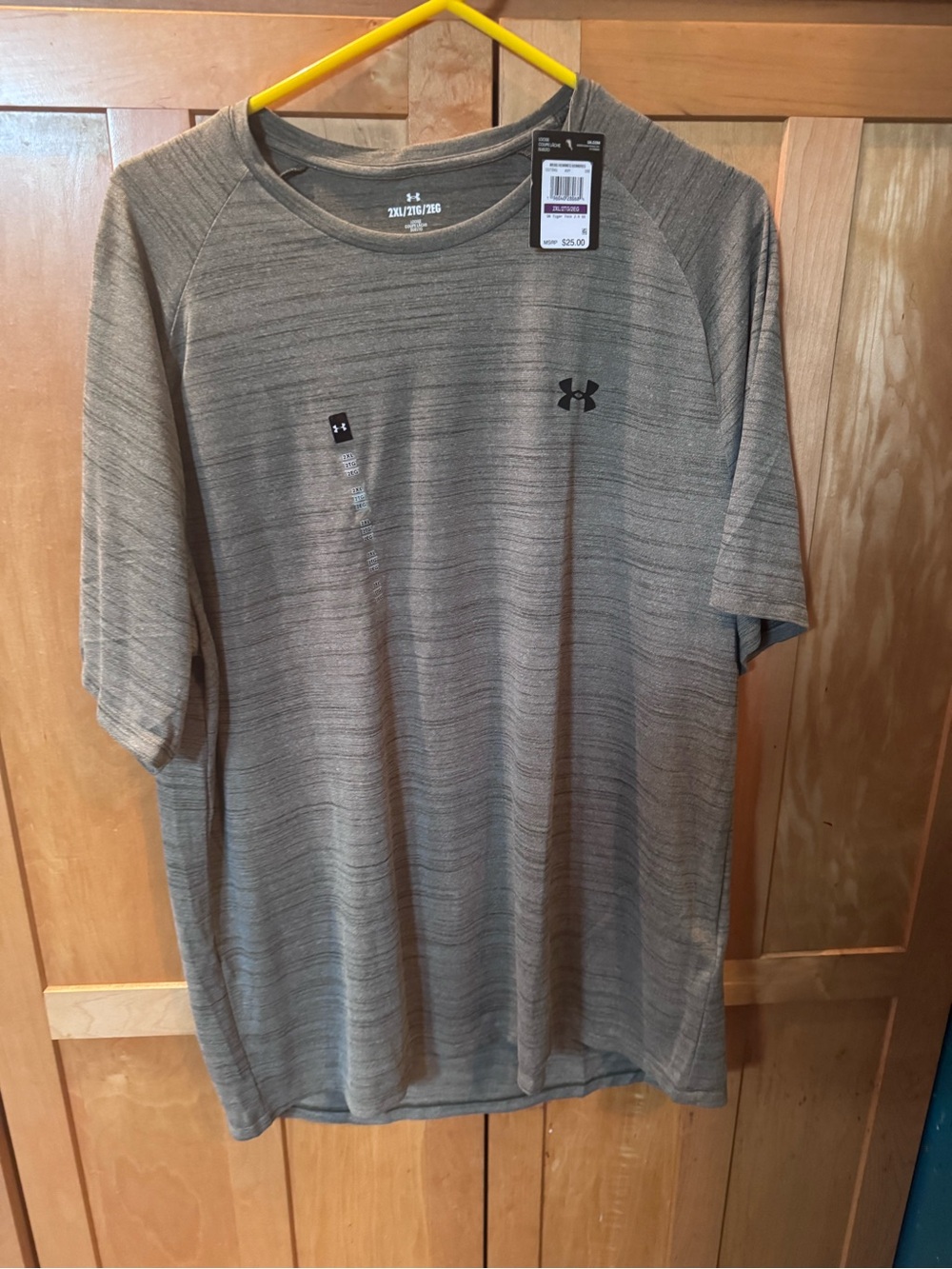 Under Armour Men’s Heathered Gray Short Sleeve Performance Tee